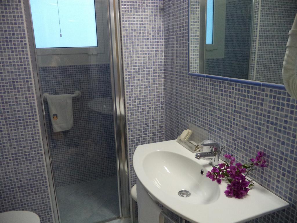 Hotel Miramare Diano Marina Zewnętrze zdjęcie