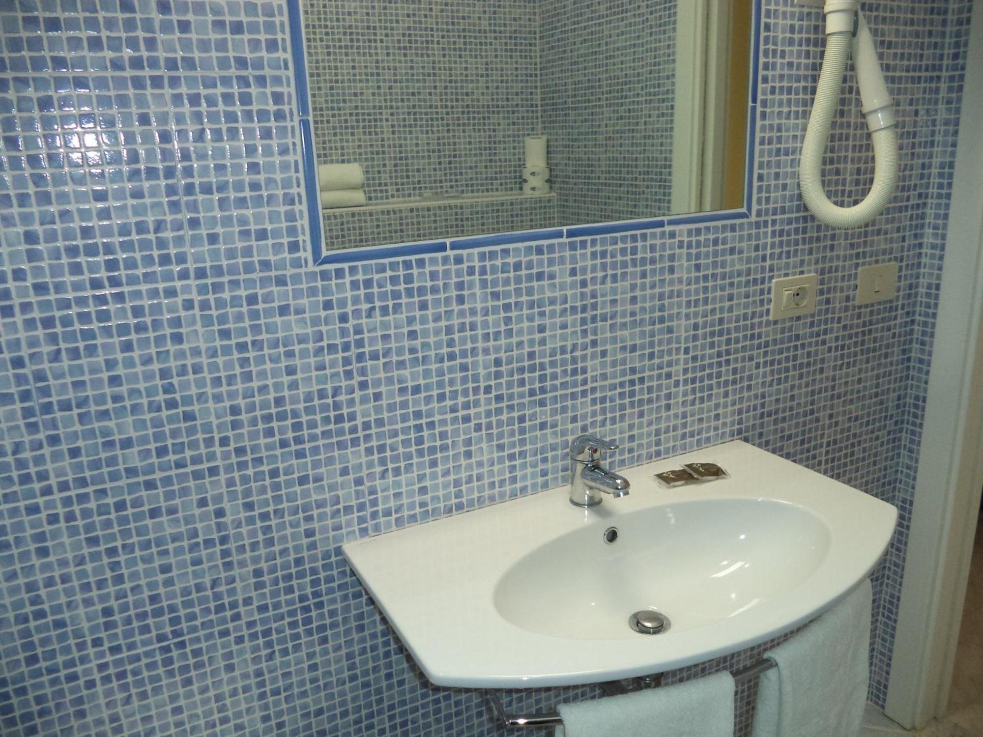 Hotel Miramare Diano Marina Pokój zdjęcie