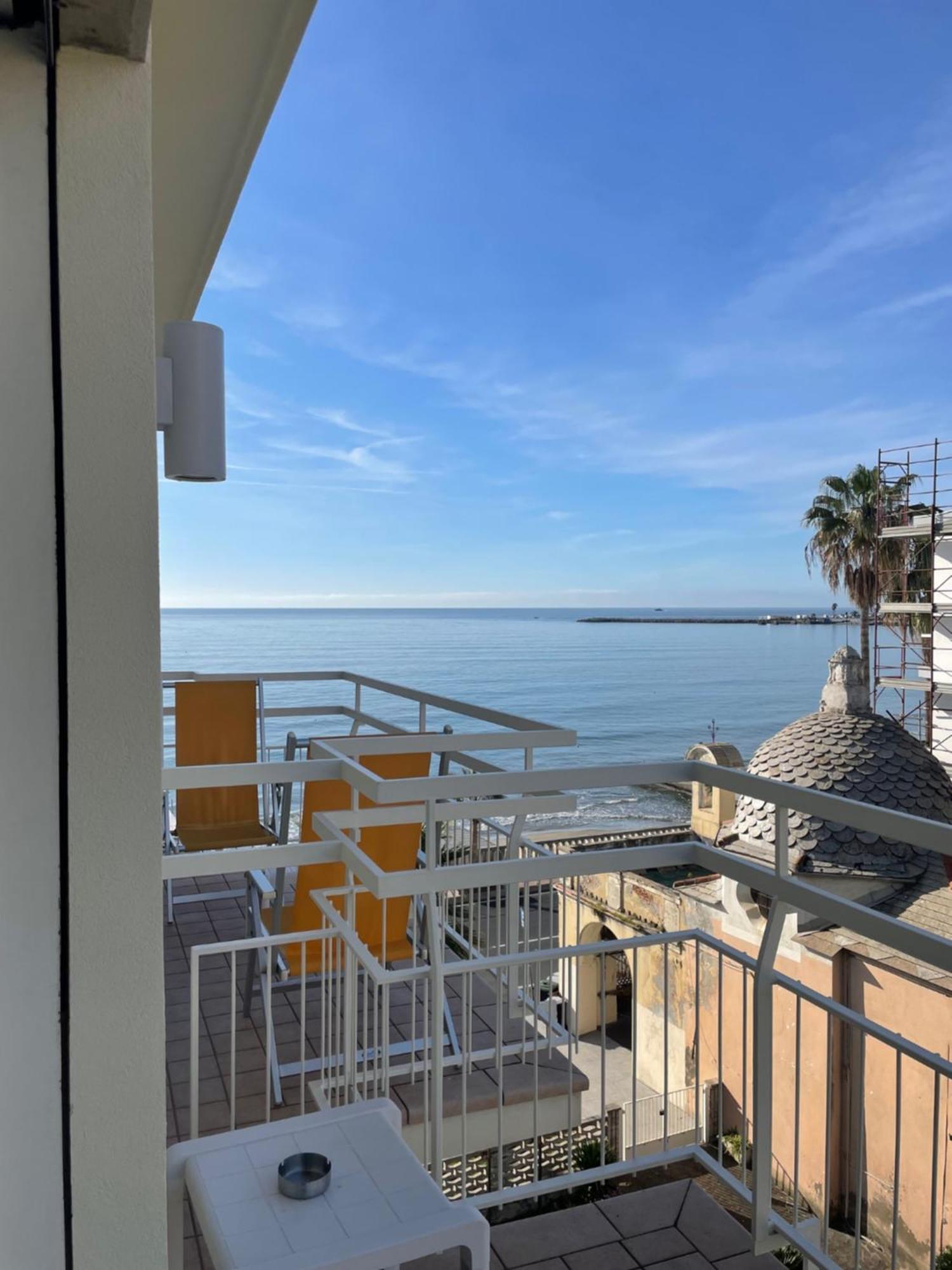 Hotel Miramare Diano Marina Zewnętrze zdjęcie
