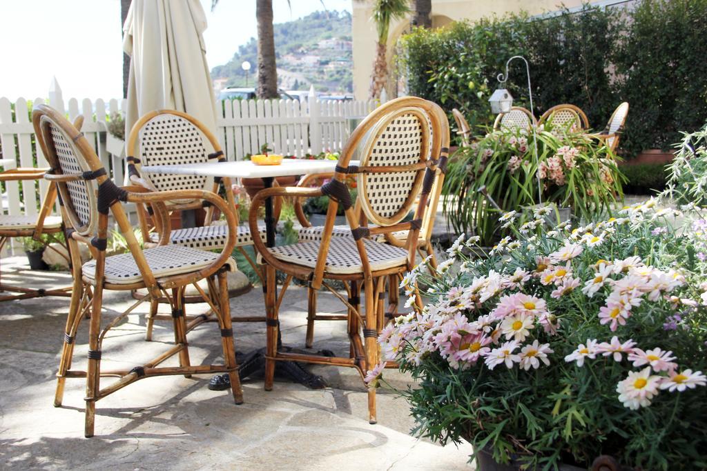 Hotel Miramare Diano Marina Zewnętrze zdjęcie