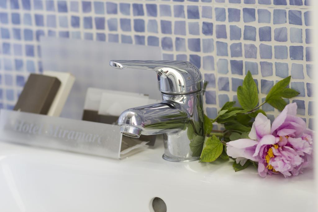Hotel Miramare Diano Marina Zewnętrze zdjęcie